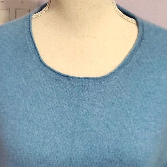 Cashmere Blue Soft Relaxed  Slouchy Fit Long Sleeve Sweater - Picture 2 of 8